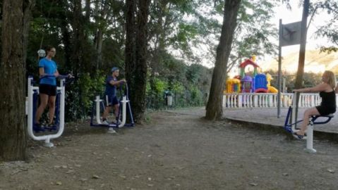 Appareils-fitness au camping le chassezac à Sampzon en Ardèche