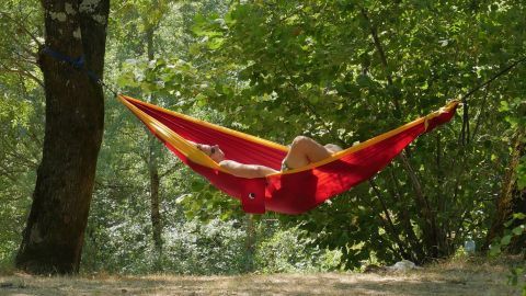Détente au camping le Chassezac à Sampzon en Ardèche