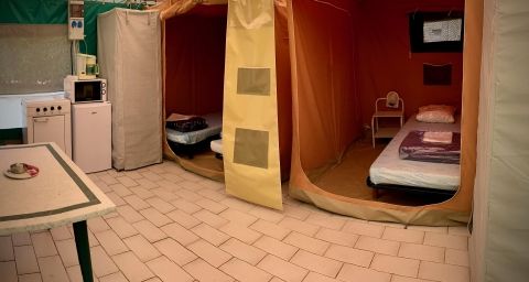 Les bungalows toile pour 4 personnes au camping le Chassezac en Ardèche