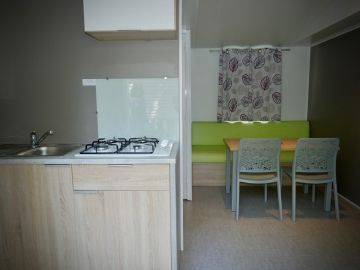 Mobil-home 4 personnes terrasse couverte au camping le chassezac Ardèche
